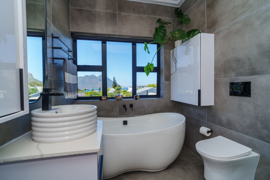 To Let 3 Bedroom Property for Rent in Hout Bay Western Cape